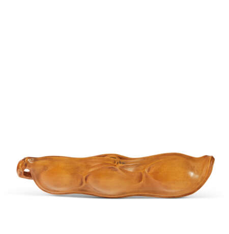 A BOXWOOD SCULPTURE OF A NATAMAME (SWORD BEAN), SASHI-NETSUKE - Foto 5