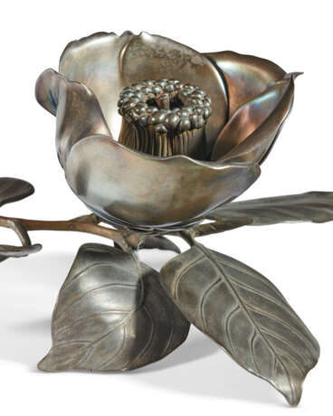 A PARCEL-GILT SILVER, COPPER AND SHIBUICHI OKIMONO OF A CAMELLIA SPRAY - фото 6