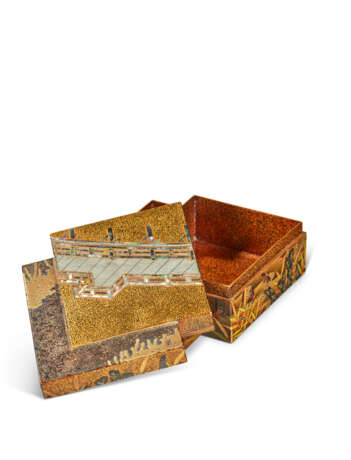 A SMALL GOLD LACQUER 'UJI BRIDGE' BOX AND COVER, KOBAKO - photo 5