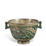 A SMALL CLOISONNÉ ENAMEL CUP - Foto 1