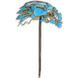 A KINGFISHER FEATHER-EMBELLISHED HAIRPIN - photo 1