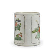 A FAMILLE VERTE BRUSH POT - фото 4