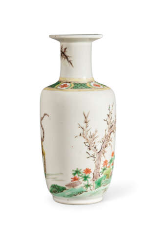 A FAMILLE VERTE BALUSTER VASE - фото 4