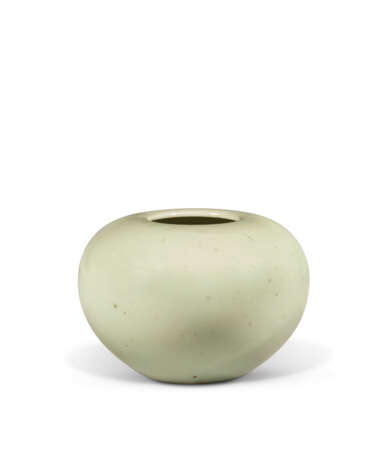 A SMALL CELADON-GLAZED GLOBULAR WATER POT - photo 1