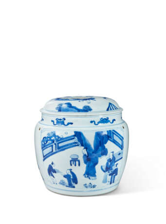 A BLUE AND WHITE 'FIGURAL' JAR AND COVER - Foto 1