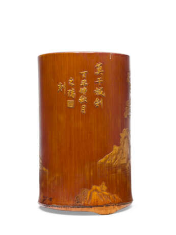 A LIU QING CARVED BAMBOO BRUSHPOT, BITONG - фото 4