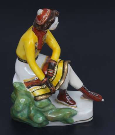 Figurine en porcelaine ``Fille aux patins`` Porzellan Mid-20th century - Foto 4