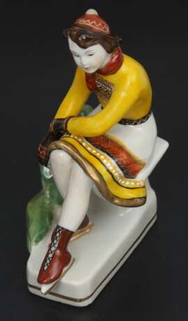 Figurine en porcelaine ``Fille aux patins`` Porzellan Mid-20th century - Foto 5