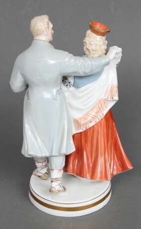 Figurine en porcelaine Fils national avec fille nationale Porcelaine Mid-20th century - photo 3