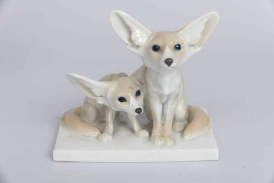 Porcelain figure Fennec foxes Porcelain Early 20th century - photo 4