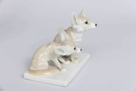 Porcelain figure Fennec foxes Porcelain Early 20th century - photo 6