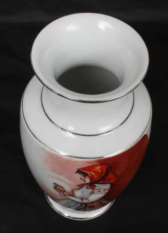 Jessen porcelain vase with painting Porcelain Early 20th century - photo 6