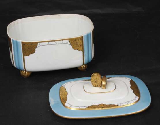 Coffret en porcelaine Kuznetsov avec dorure Porcelaine Early 20th century - photo 4