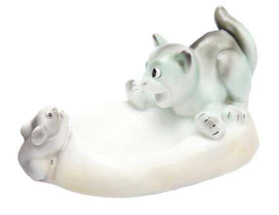 Porcelain ashtray Cat and mouse Porcelain Early 20th century - photo 1