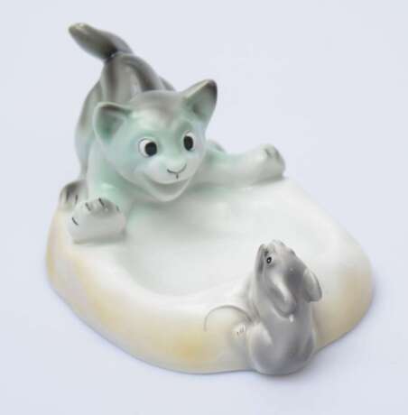 Porcelain ashtray Cat and mouse Porcelain Early 20th century - photo 3