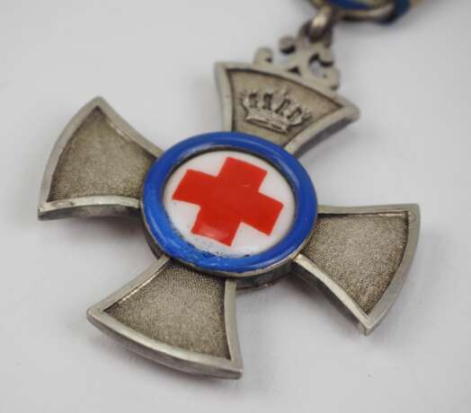 Bayern: Verdienstkreuz für freiwillige Krankenpflege, mit der Krone und Spange 1914. - photo 3