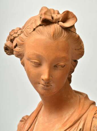 Terracotta bust on a marble base Bust of a Virgin Marble Mid-19th century - photo 4