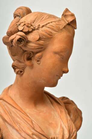 Terracotta bust on a marble base Bust of a Virgin Marble Mid-19th century - photo 8