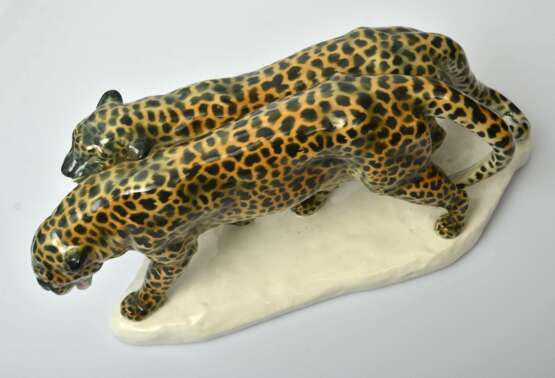 German Schwarzbuger porcelain figurine Leopard Porcelain Early 20th century - photo 2