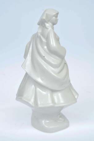 Фарфоровая статуэтка ``Народная танцовщица&amp;39;&amp;39; Фарфор Mid-20th century г. - фото 2