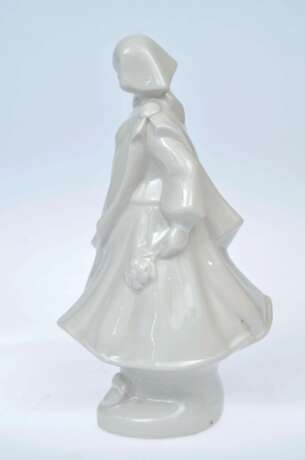 Фарфоровая статуэтка ``Народная танцовщица&amp;39;&amp;39; Фарфор Mid-20th century г. - фото 4