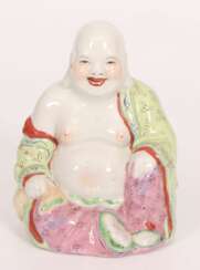 Porcelain figures of Buddha 