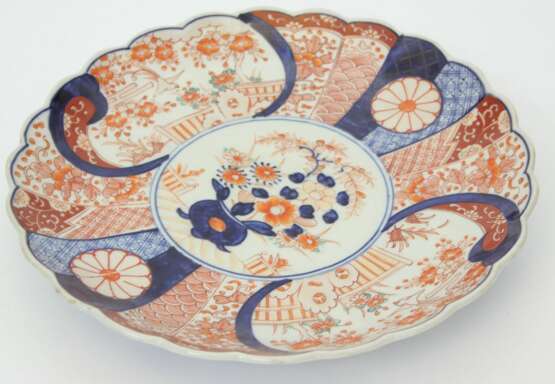 Assiette en porcelaine peinte Porcelaine 19th century - photo 2