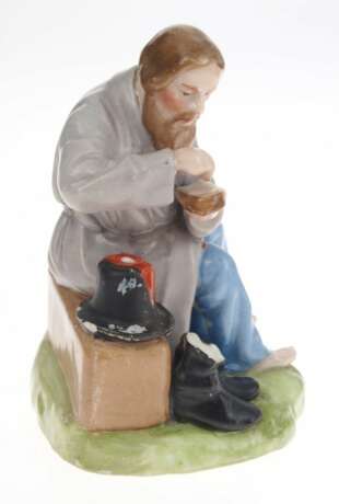 20e si&egrave;cle Ann&eacute;es 20 Russie Verbilki Figurine en porcelaine Homme avec du pain Porcelaine Early 20th century - photo 4