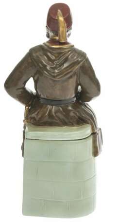 Figurine en fa&iuml;ence - ustensile avec couvercle pour tabac Osman Nuri Pacha Faïence Late 19th century - photo 3