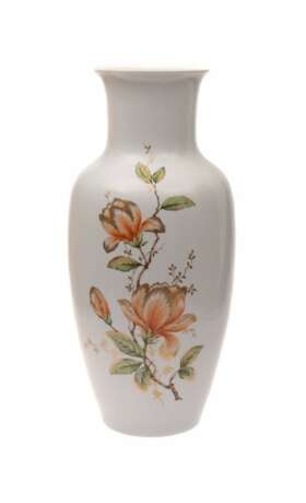 Porcelain vase Magnolia Porcelain Mid-20th century - photo 1
