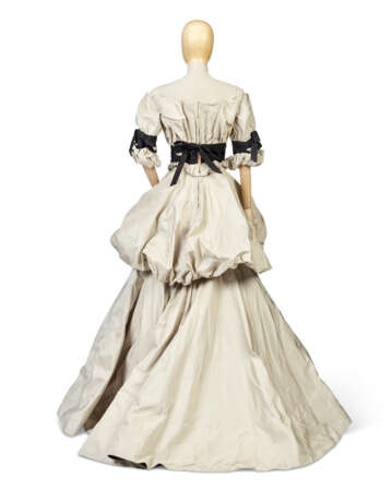 VIVIENNE WESTWOOD, `DRESSED TO SCALE` COLLECTION, AUTUMN-WINTER 1998 / 99 - фото 2