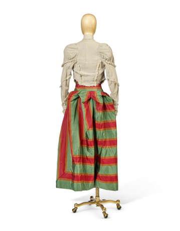 VIVIENNE WESTWOOD, `TIED TO THE MAST` COLLECTION, SPRING-SUMMER 1998 - Foto 3