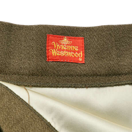 VIVIENNE WESTWOOD, `HARRIS TWEED` COLLECTION, AUTUMN-WINTER 1987 / 88 - photo 6