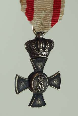 Lippe-Detmold: Leopold-Orden, 3. Modell, Kreuz zum Leopold-Orden mit der Krone Miniatur. - Foto 1