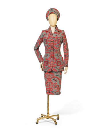 VIVIENNE WESTWOOD, `VIVE LA BAGATELLE` COLLECTION, SPRING-SUMMER 1997 - фото 1
