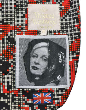 VIVIENNE WESTWOOD, `VIVE LA BAGATELLE` COLLECTION, SPRING-SUMMER 1997 - фото 6
