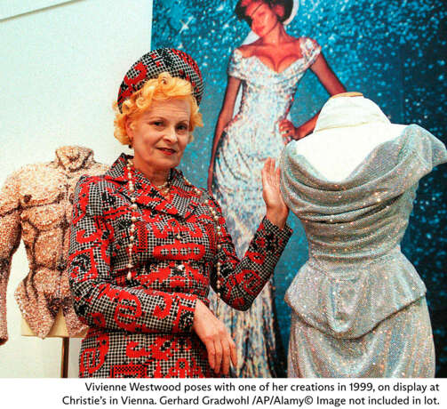 VIVIENNE WESTWOOD, `VIVE LA BAGATELLE` COLLECTION, SPRING-SUMMER 1997 - фото 10