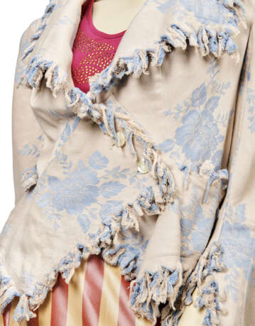 VIVIENNE WESTWOOD, `TIED TO THE MAST` COLLECTION, SPRING-SUMMER 1998 - Foto 16