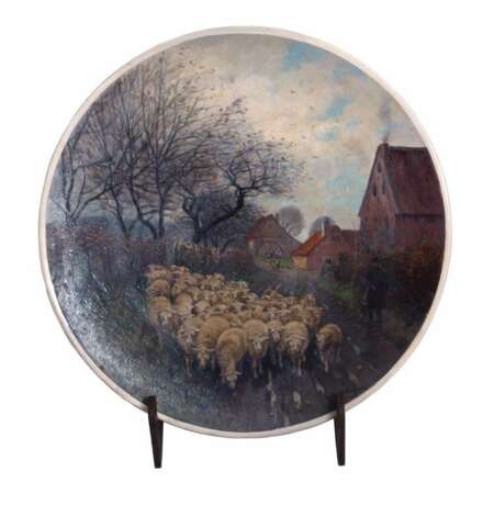 Decorative fraience plate Shepard geezing Faience At the turn of 19th -20th century - photo 1