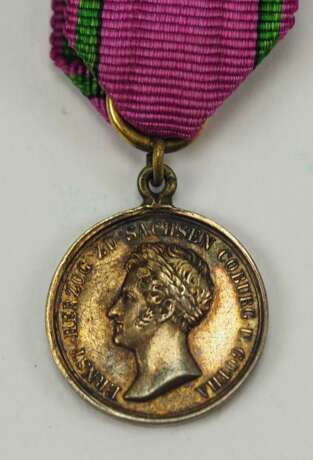 Sachsen-Coburg-Gotha: Sachsen Ernestinischer Hausorden, Ernst, Medaille in Gold, Miniatur. - photo 1