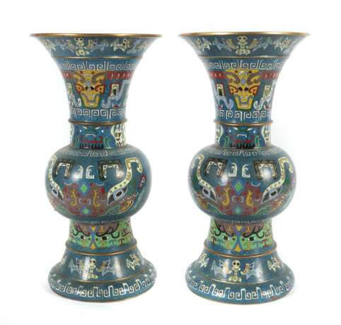 Jingtailan-Vasenpaar China, 1. Hälfte 20. Jh., Cloisonné, Me… - Foto 1