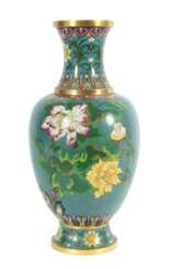 Cloisonné-Vase China, 2. Hälfte 20. Jh., Messing, Stegemaill…
