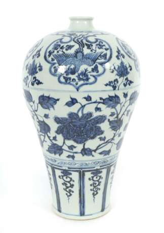 Vase mit Blaudekor China, 19./20. Jh., Porzellan glasiert, d… - photo 1