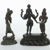 2 kleine Statuetten Indien, Mitte 20. Jh., Bronze, best. aus… - photo 2