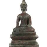 Lanna-Buddha Thailand, 19./20. Jh., Bronze patiniert, auf Th… - Foto 1