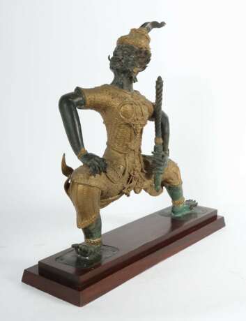 Hanoman als Tempelwächter Thailand, Mitte 20. Jh., Bronze pa… - photo 2