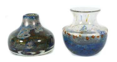2 variierende ''Ikora''-Vasen WMF, Geislingen, 1x Gral, Glas…