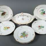 Figürliche Deckelterrine und 6 Teller Meissen, 1850-1924, Po… - photo 2