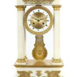 Große Portal-Uhr im Empirestil Anfang 19. Jh., Emailleziffer… - фото 1