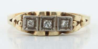 Ring mit Diamanten um 1930, Weiß- und Gelbgold 585, ca. 3,07…